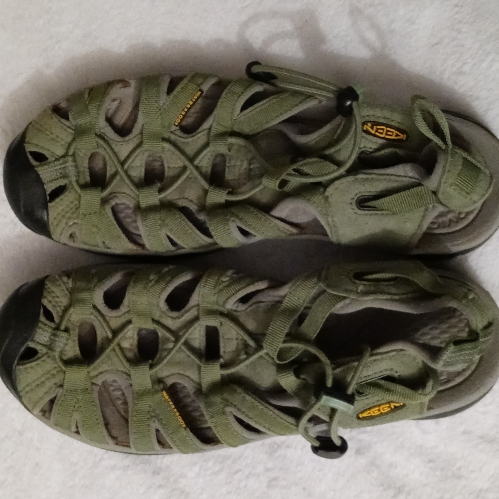 Keen hiking sandals